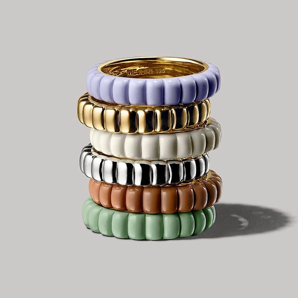 Mejuri Jewelry - Mejuri Charlotte Ring